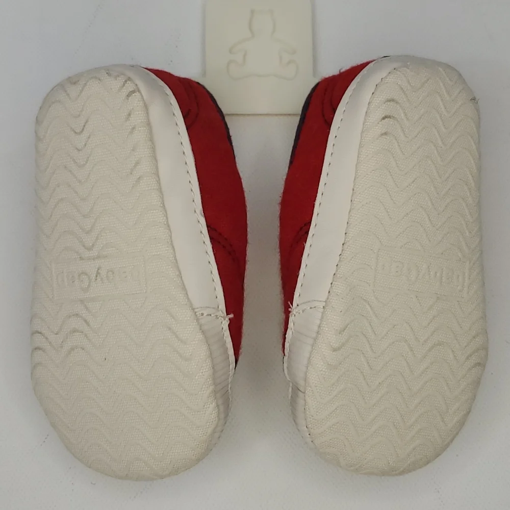 Baby Gap Sneaker size 3-6 months